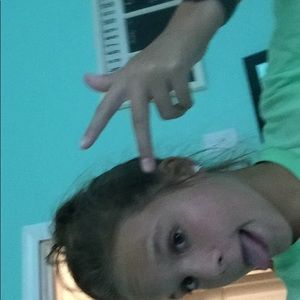 Meet your Posher, Kayla